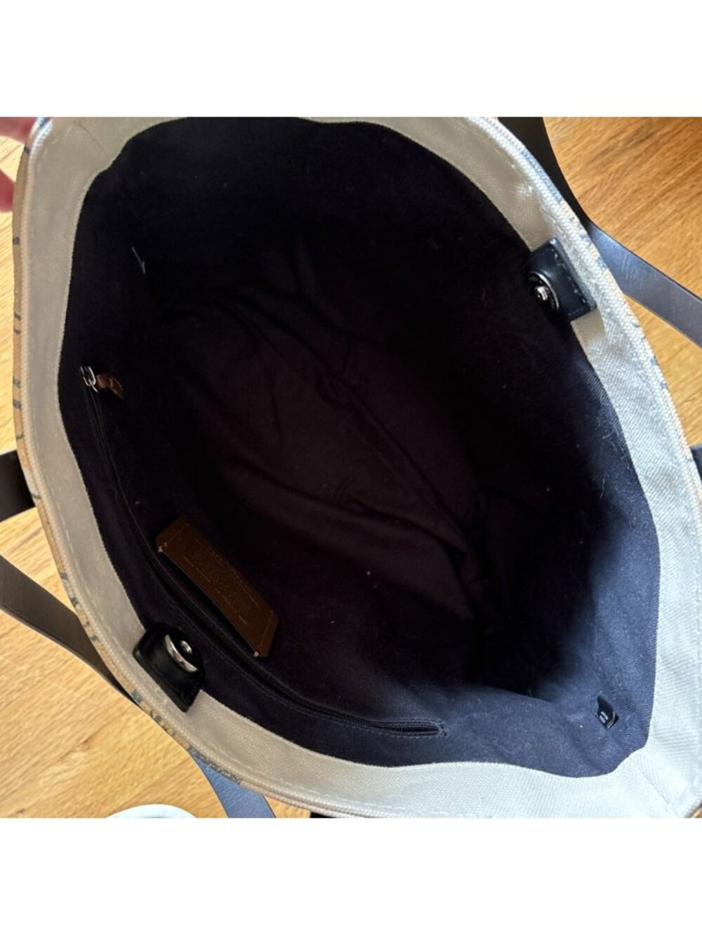 Coach Black Widow Large Tote Bag Marvel x Coach - Picture 6 of 16